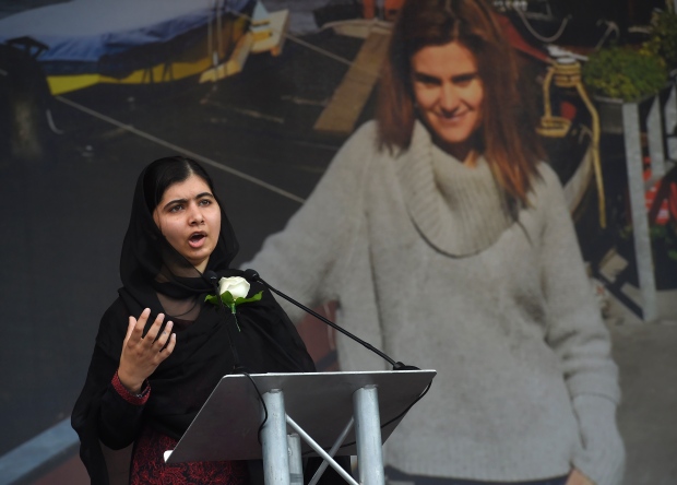 Umesh C Sharma, Co-Chair of Hindu Council UK pays tribute to the LATE Jo Cox MP at the Memorial event at Trafalgar Square London