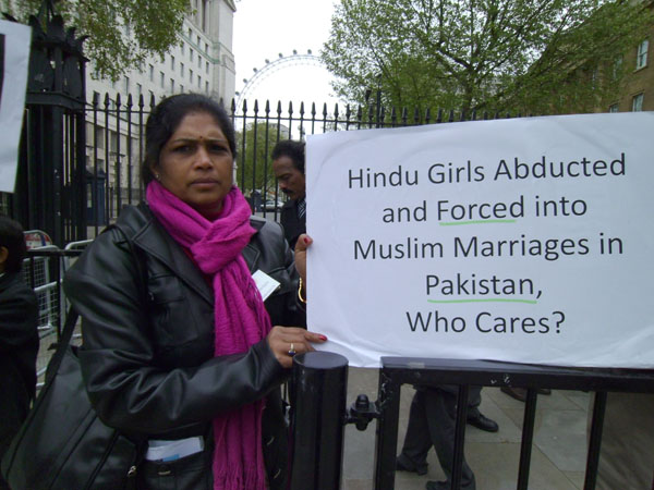 Pakistani Hindu Girls kidnap and Forced Marriages‏